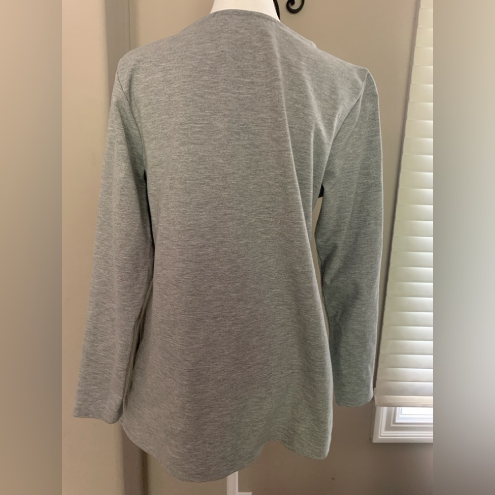 Christopher Banks Medium Gray Long Sleeve Tunic Top with side slits, NWOT - Picture 2 of 2